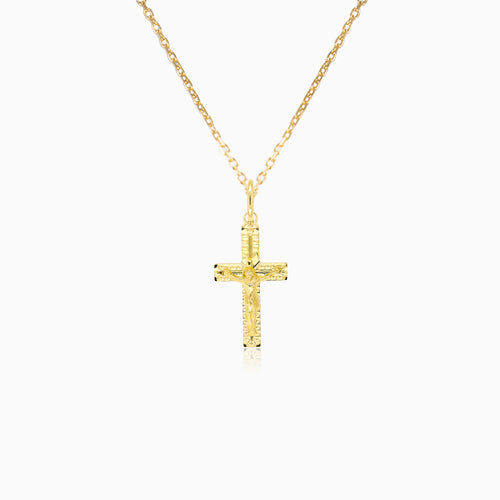 Klasický přívěsek křížek s crucifixem ze žlutého zlata.