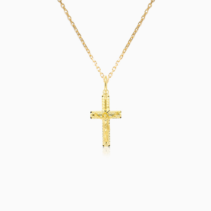 Klasický přívěsek křížek s crucifixem ze žlutého zlata.