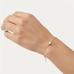 Gold Chain Bracelet With Single Pearl