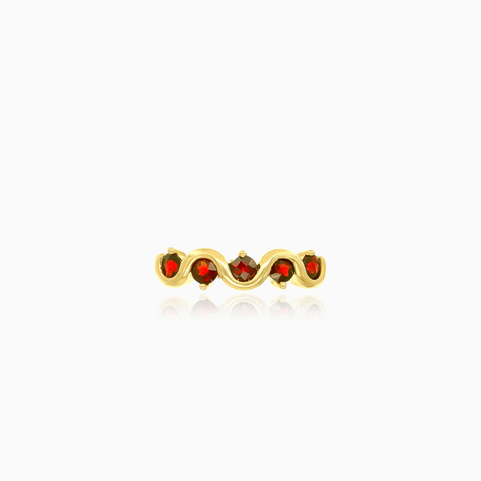 Anillo elegante de granate en oro amarillo