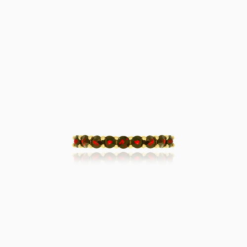 Classic garnet ring in yellow gold