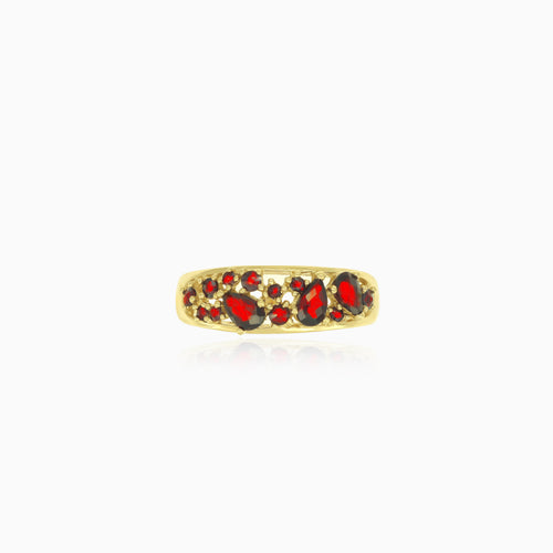 Yellow gold ring with pear and round garnets