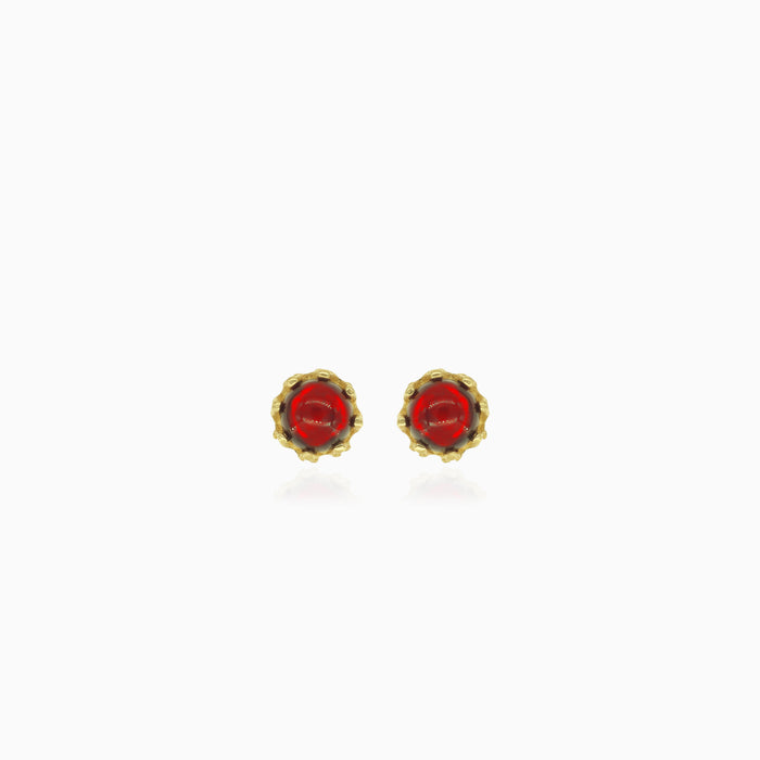 Garnet yellow gold earrings with crown details