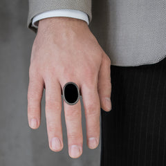 Oval onyx silver men ring with detailed sides
