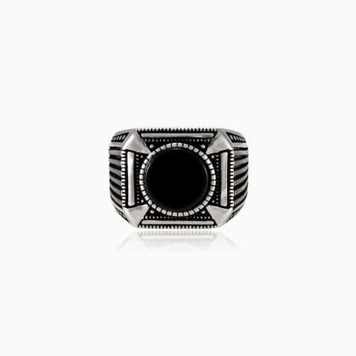 Round onyx detailed men ring