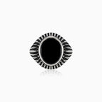 Oval onyx men ring with side line detailing