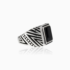Square emerald onyx men ring with side line details