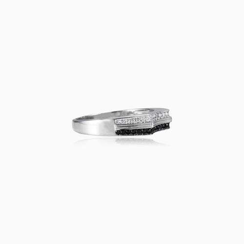 Onyx and cubic zirconia men ring with dual stone rows