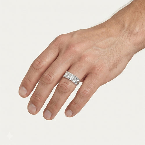 Stříbrný prsten se skulpturálním povrchem