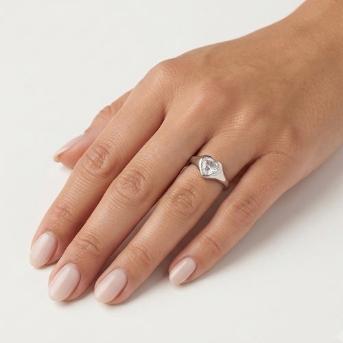 Sterling Silver Heart-Cut Zirconia Ring