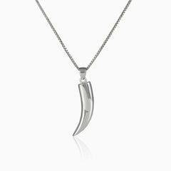 Silver tigers tooth pendant