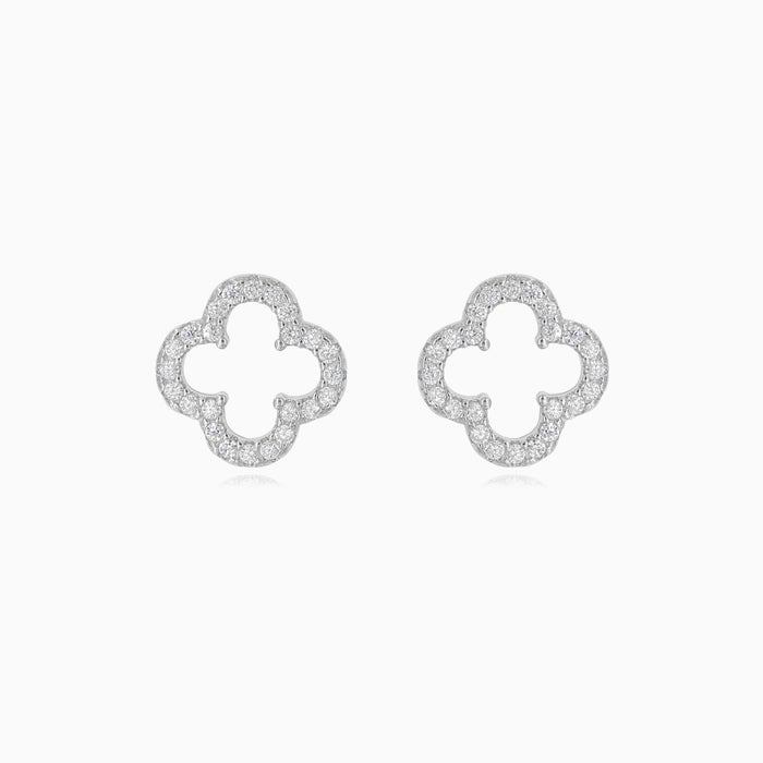 Boucles d’oreilles puces trèfle en argent sterling avec zirconia