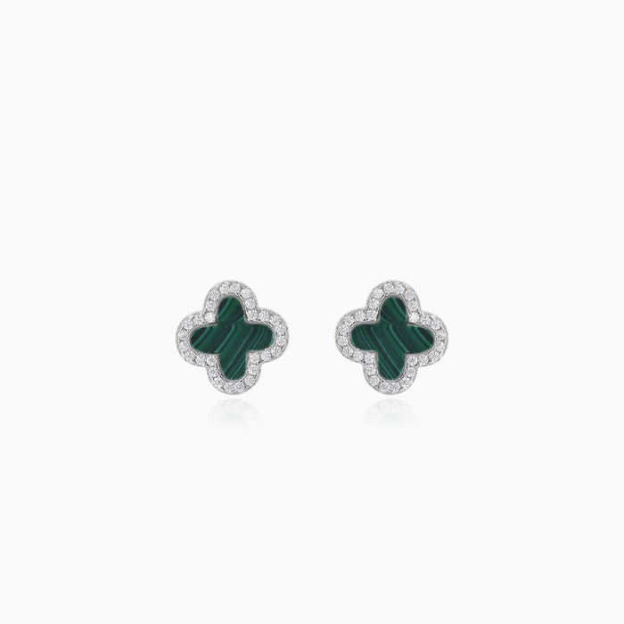 Boucles d’oreilles puces trèfle en agate verte et argent sterling