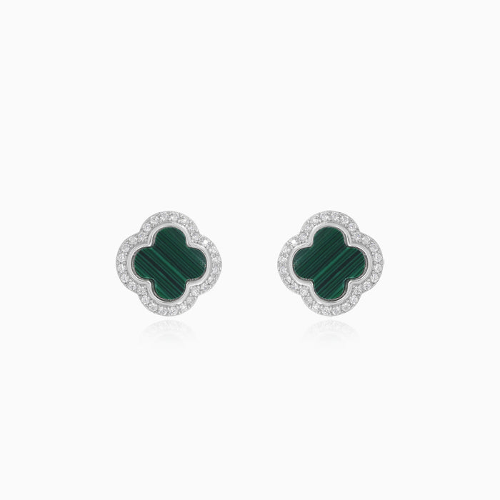 Boucles d’oreilles clous halo en argent sterling avec agate verte trèfle