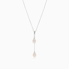 Silver necklace with pearls