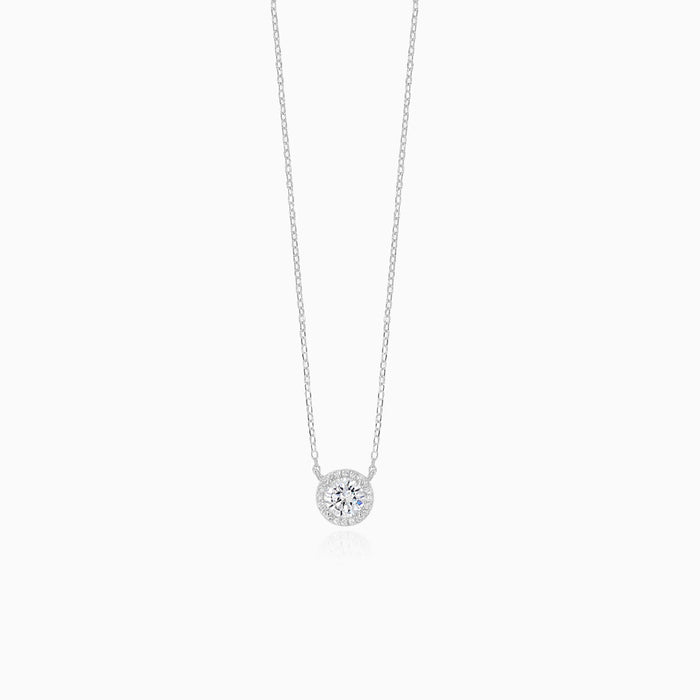 Collar de plata de ley con halo de circonita cúbica