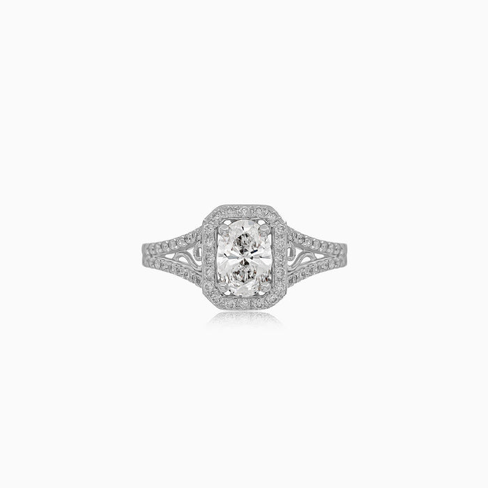 Zásnubní prsten Oval Halo s diamanty z bílého zlata