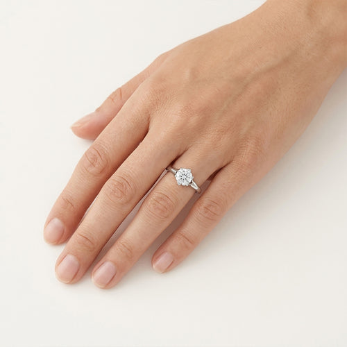 Prsten Lotus Solitaire s diamantem z 14karátového bílého zlata