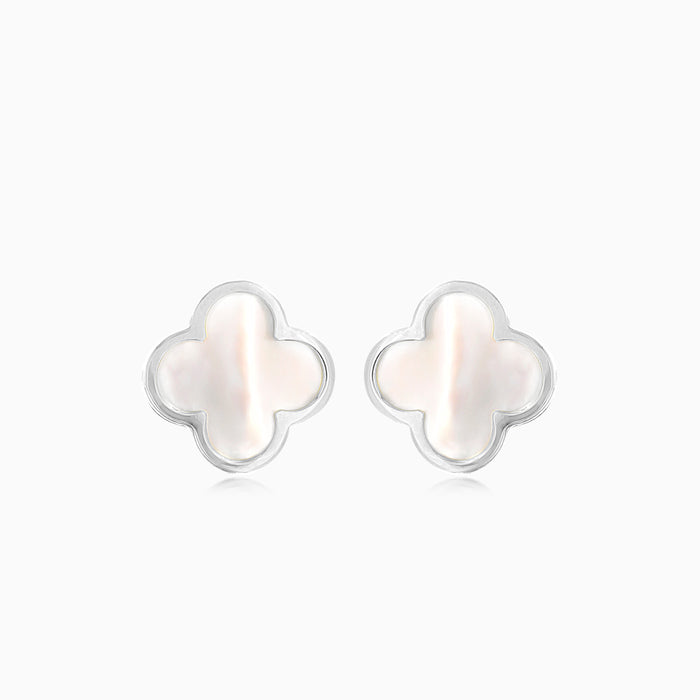 White gold mother of pearl clover leaf stud earring