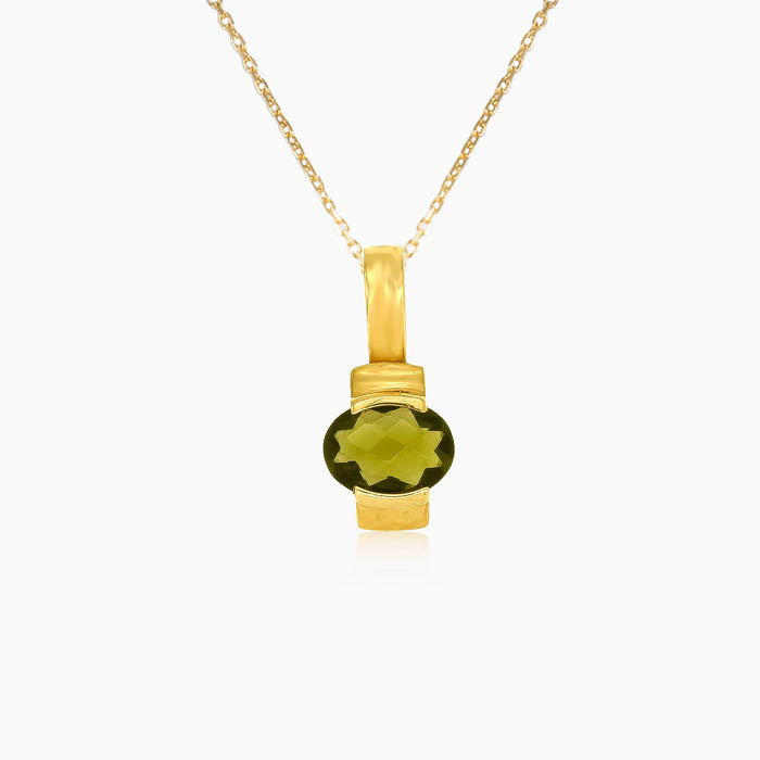 Golden Radiance-Anhänger aus Gelbgold mit kissenförmig geschliffenem Moldavit in ausgefallenem Design