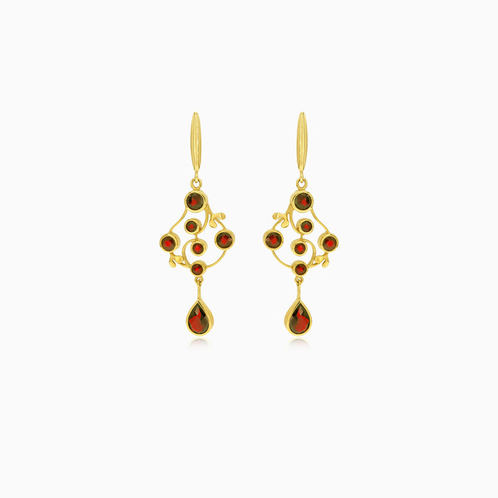 Radiant 14kt gold garnet dangling earrings