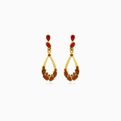 Timeless garnet elegance in 14kt gold