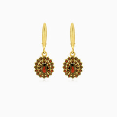 Regal 14kt gold garnet dangling earrings