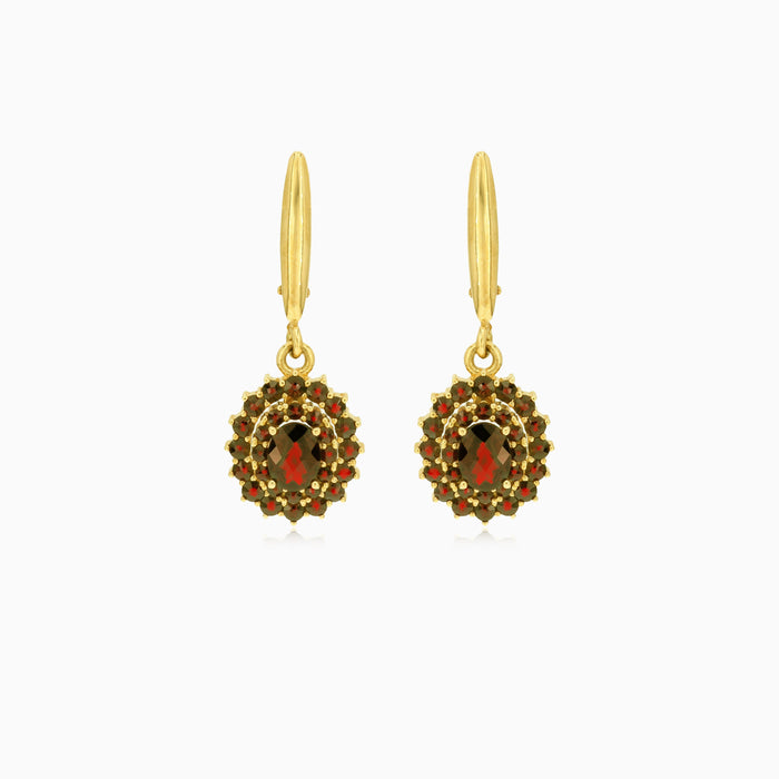 Regal 14kt gold garnet dangling earrings