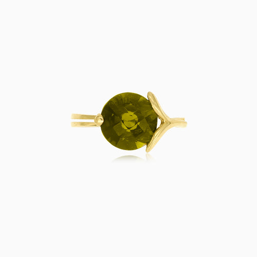 Moldavite elegance in yellow gold