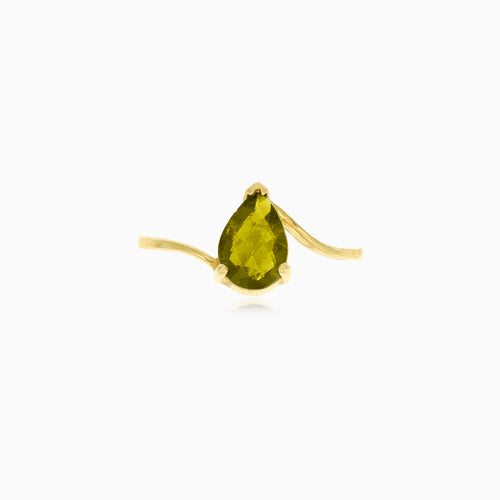 Zlatý prsten s vltavínem ve tvaru kapky