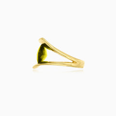 Elegant 14kt gold ring with moldavite