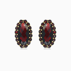 Elegant oval and round garnet earrings