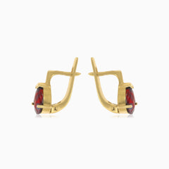 Graceful pear cut garnet earrings in 14kt gold