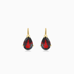 Graceful pear cut garnet earrings in 14kt gold