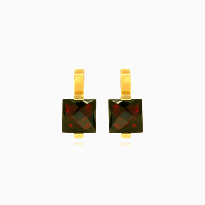 Pendientes de oro con granate de corte princesa