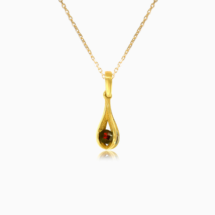 Pendentif en grenat piégé