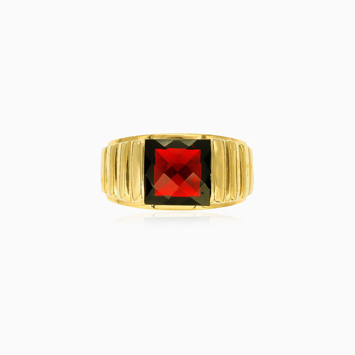 Anillo elegante de hombre con granate corte princesa