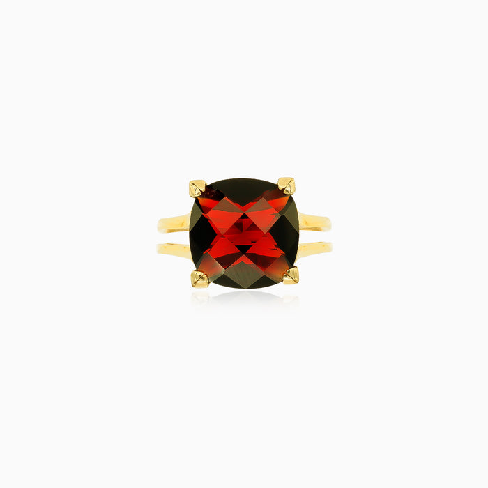 Bague élégante en or avec grand grenat