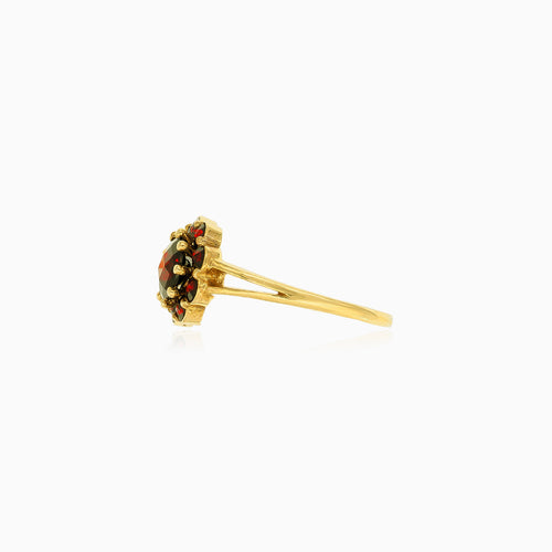 Petals of elegance 14kt gold garnet ring