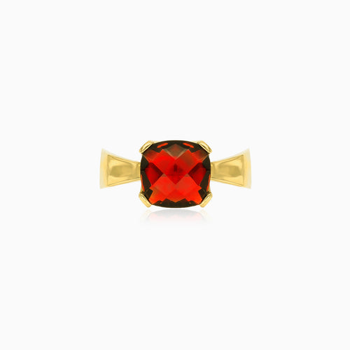 Chic cushion garnet gold ring