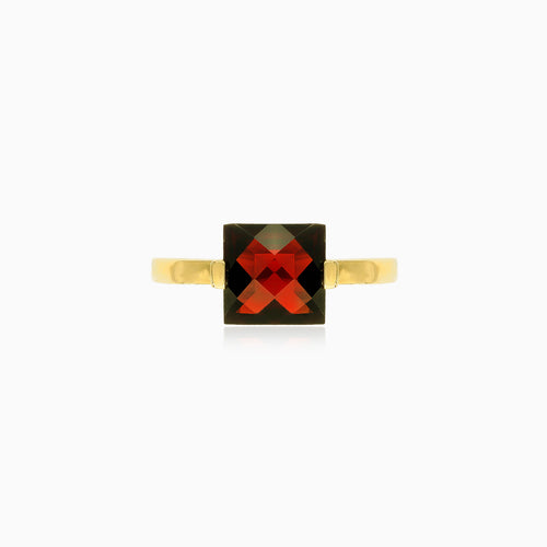 Princess cut garnet gold ring