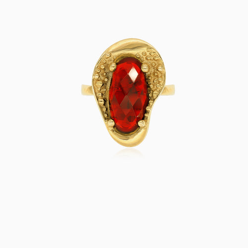 Elegant oval garnet ring