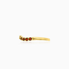 Stylový zlatý prsten pro ženy s granátem