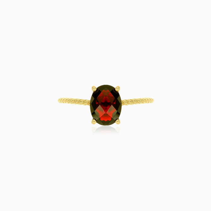 Anillo elegante ovalado de granate con engaste detallado