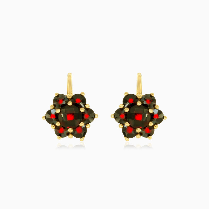 Flower motif garnet drop earrings