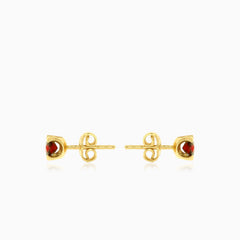 Round garnet gold studs