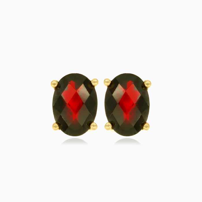 Garnet oval stud earrings in 14kt yellow gold