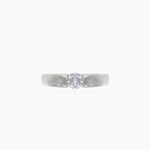 Elegantní stříbrný solitérní prsten