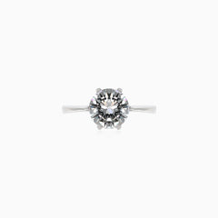 Timeless silver solitaire ring
