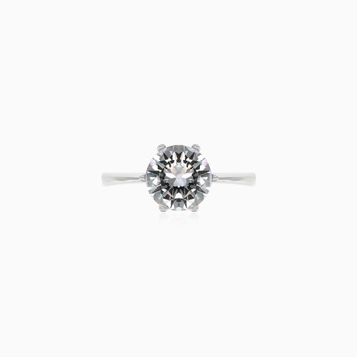 Timeless silver solitaire ring